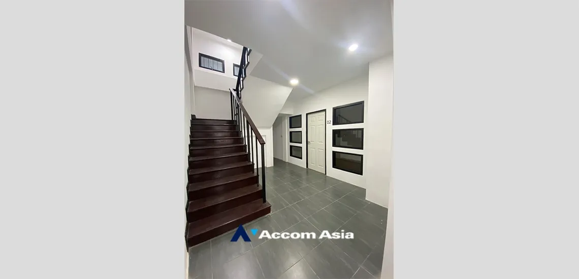 13  5 br Townhouse For Rent in Sukhumvit ,Bangkok BTS Phrom Phong AA34449