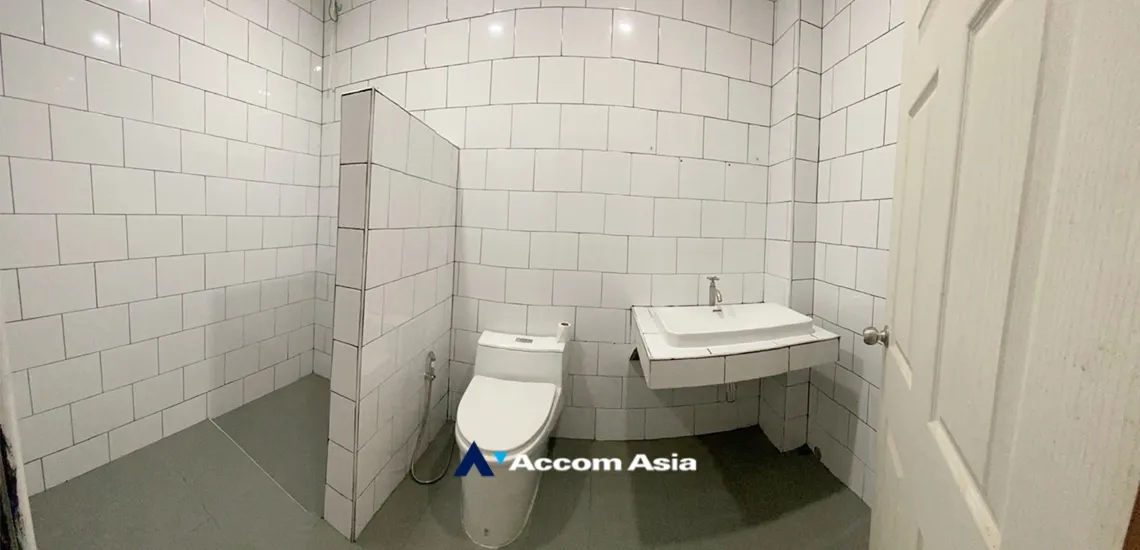 8  5 br Townhouse For Rent in Sukhumvit ,Bangkok BTS Phrom Phong AA34449