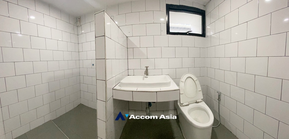 19  5 br Townhouse For Rent in Sukhumvit ,Bangkok BTS Phrom Phong AA34449