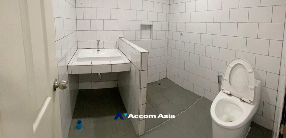 37  5 br Townhouse For Rent in Sukhumvit ,Bangkok BTS Phrom Phong AA34449