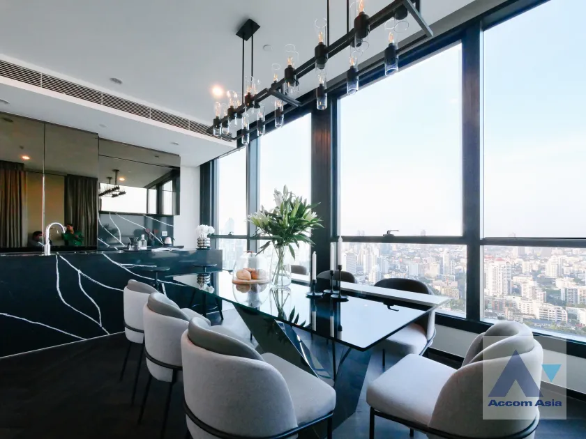 unit 3 Bedrooms  Condominium For Rent & Sale in Sukhumvit, Bangkok  near BTS Thong Lo (AA34452)