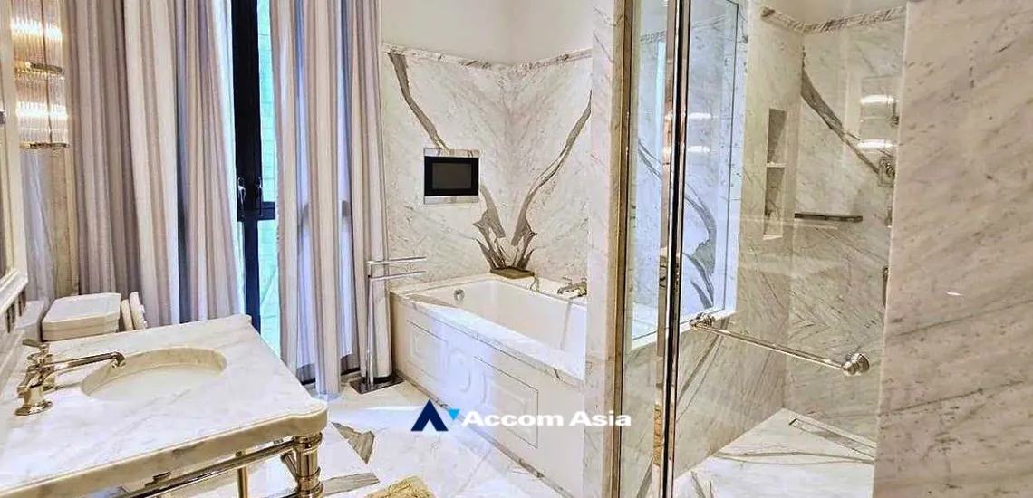 12  2 br Condominium For Rent in Ploenchit ,Bangkok BTS Ploenchit at 98 Wireless AA34478