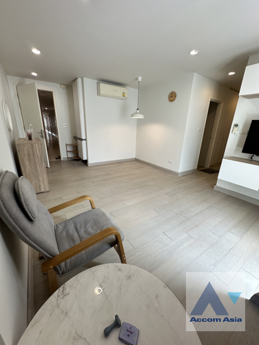  1  2 br Condominium For Sale in Charoen Nakhon ,Bangkok BTS Krung Thon Buri at The Bangkok Sathorn Taksin AA34483