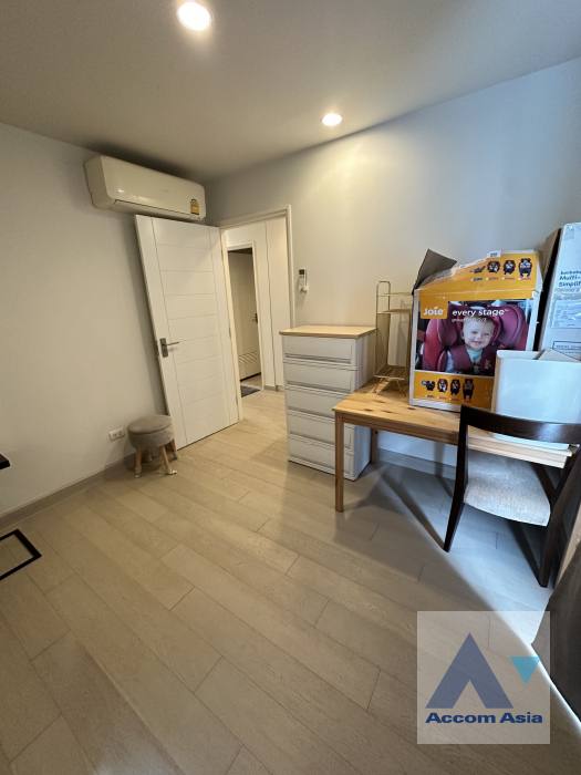 11  2 br Condominium For Sale in Charoen Nakhon ,Bangkok BTS Krung Thon Buri at The Bangkok Sathorn Taksin AA34483