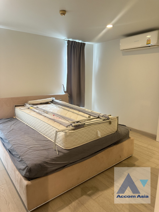 9  2 br Condominium For Sale in Charoen Nakhon ,Bangkok BTS Krung Thon Buri at The Bangkok Sathorn Taksin AA34483