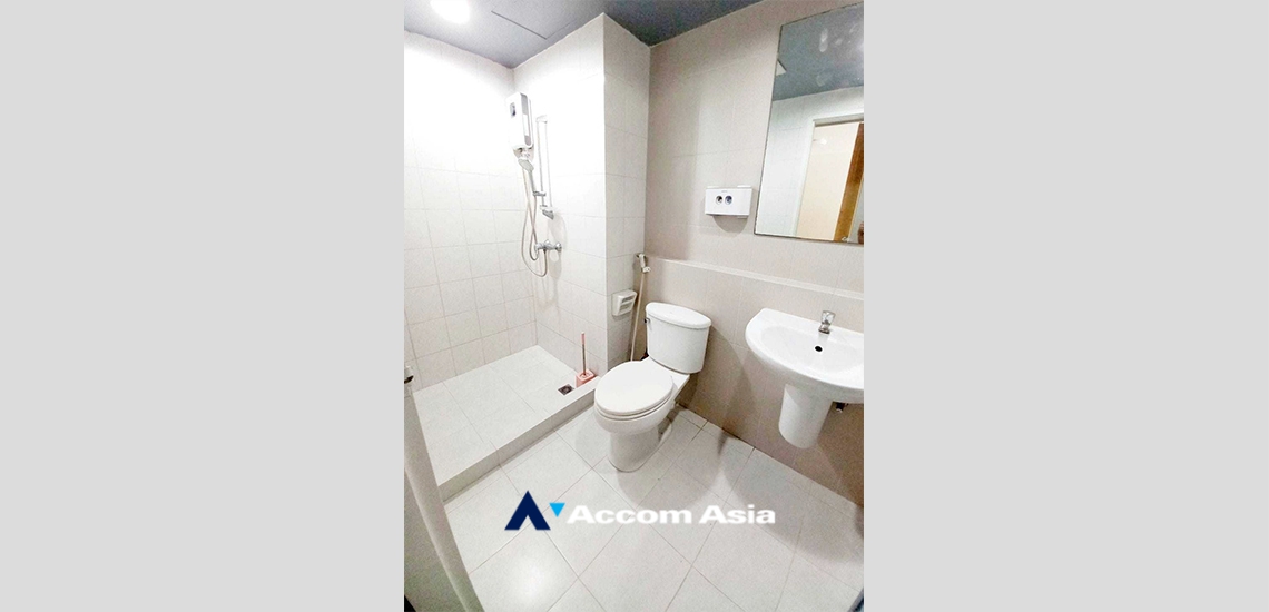 6  2 br Condominium For Sale in Ploenchit ,Bangkok BTS National Stadium at Condo One Siam AA34492
