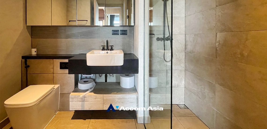 9  2 br Condominium For Sale in Sukhumvit ,Bangkok MRT Phetchaburi at The Lofts Asoke AA34517