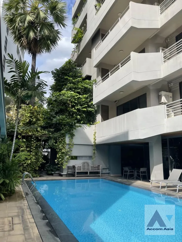 unitDuplex Condo |  3 Bedrooms  Apartment For Rent in Sukhumvit, Bangkok  near BTS Thong Lo (AA34538)