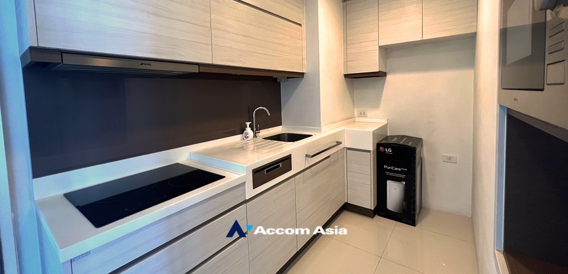 5  2 br Condominium For Sale in Charoen Nakhon ,Bangkok BTS Pho Nimit at The room Sathorn Taksin AA34543