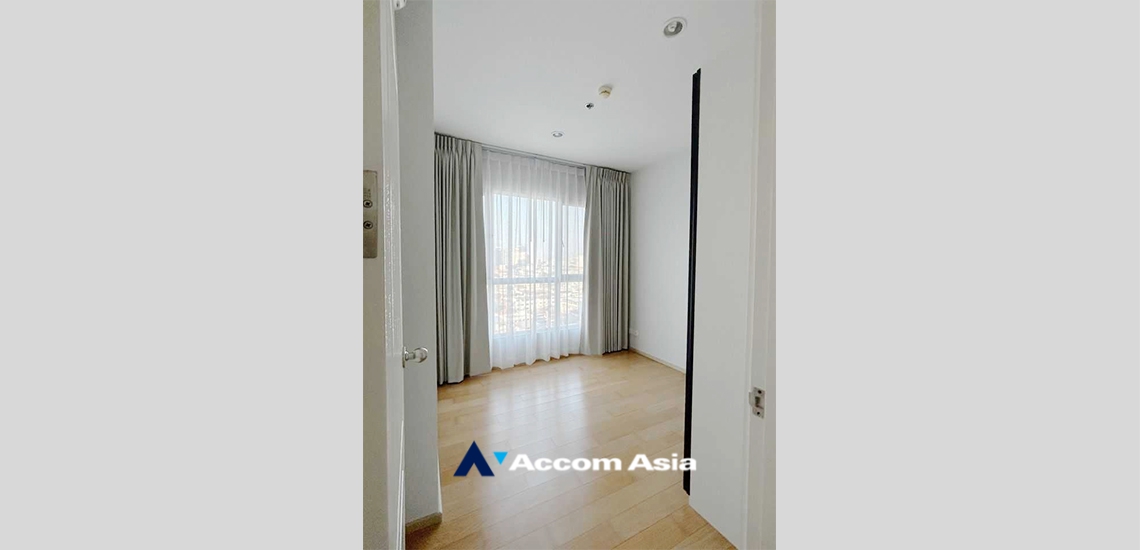 8  2 br Condominium For Sale in Charoen Nakhon ,Bangkok BTS Krung Thon Buri at Hive Sathorn AA34553