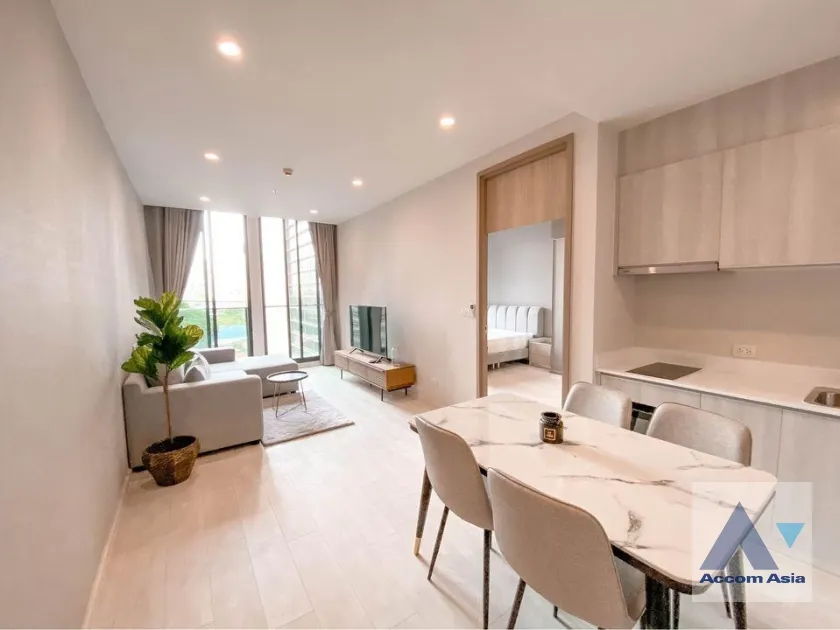 unit 1 Bedroom  Condominium For Rent & Sale in Ploenchit, Bangkok  near BTS Ploenchit (AA34582)