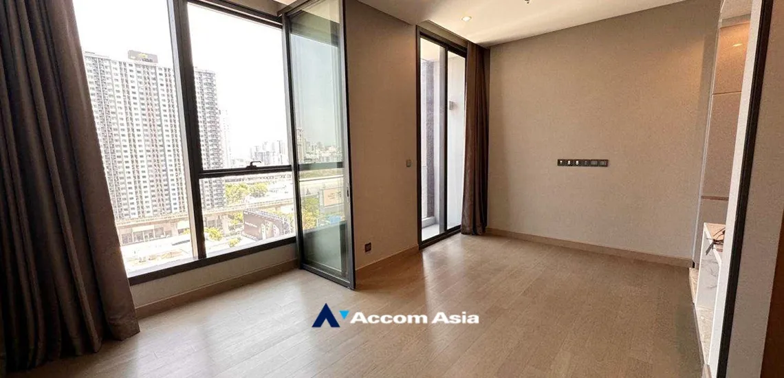unit 1 Bedroom  Condominium For Sale in Ratchadaphisek, Bangkok  near ARL Makkasan - BTS Asok (AA34596)