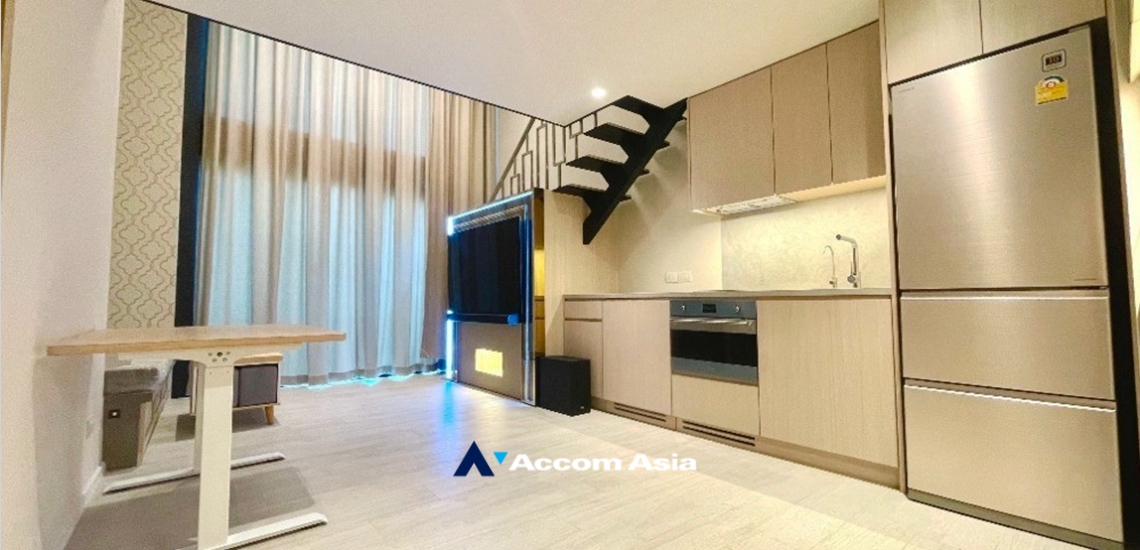  2  1 br Condominium For Sale in Silom ,Bangkok BTS Surasak at The Lofts Silom AA34666