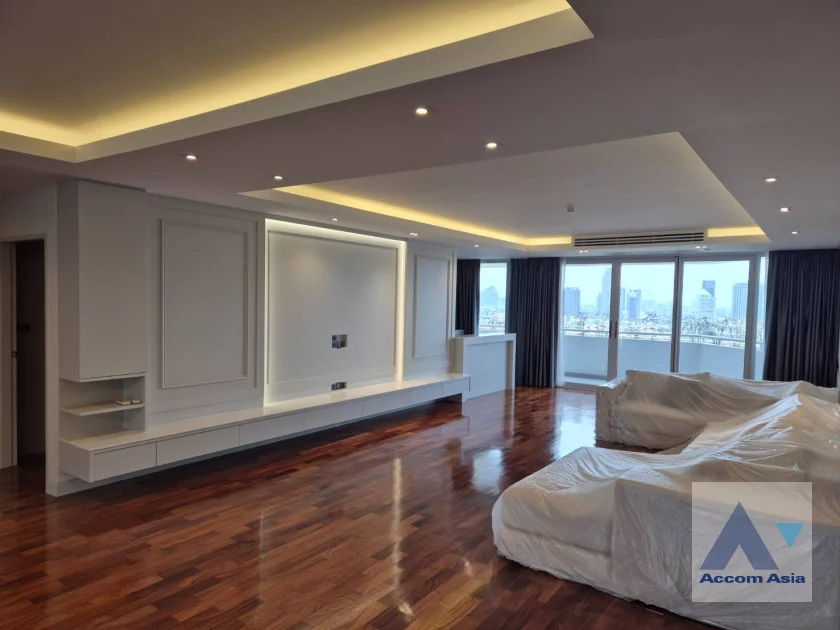 4  4 br Condominium for rent and sale in Sukhumvit ,Bangkok BTS Ekkamai at La Cascade AA34667