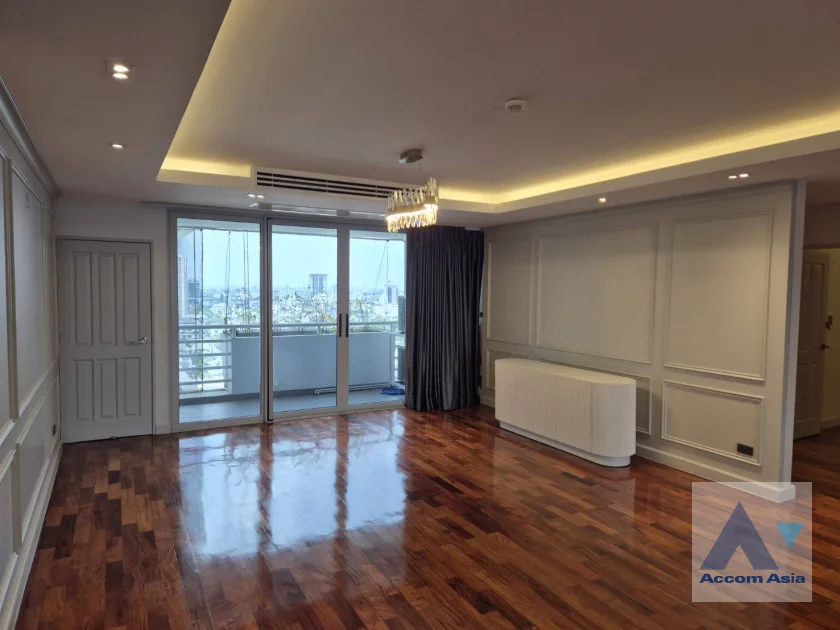 5  4 br Condominium for rent and sale in Sukhumvit ,Bangkok BTS Ekkamai at La Cascade AA34667