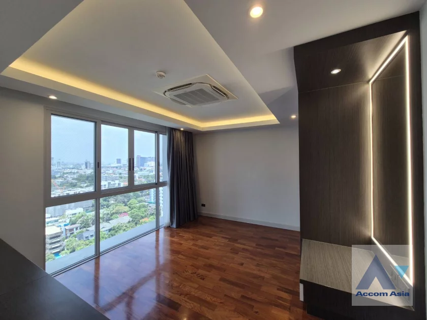 9  4 br Condominium for rent and sale in Sukhumvit ,Bangkok BTS Ekkamai at La Cascade AA34667
