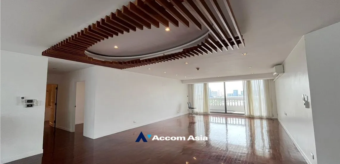 unit 4 Bedrooms  Apartment For Rent & Sale in Sukhumvit, Bangkok  near MRT Sukhumvit - BTS Asok (AA34719)