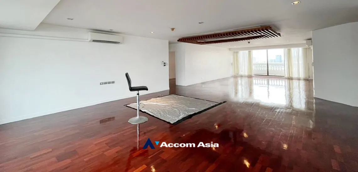 unit 4 Bedrooms  Apartment For Rent & Sale in Sukhumvit, Bangkok  near MRT Sukhumvit - BTS Asok (AA34719)