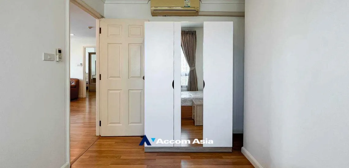 4  3 br Condominium for rent and sale in Sathorn ,Bangkok BRT Wat Dan at Lumpini Place Narathiwas - Chaopraya AA34758