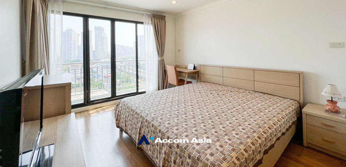 5  3 br Condominium for rent and sale in Sathorn ,Bangkok BRT Wat Dan at Lumpini Place Narathiwas - Chaopraya AA34758