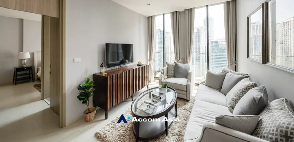 unit 1 Bedroom  Condominium For Sale in Ploenchit, Bangkok  near BTS Ploenchit (AA34762)