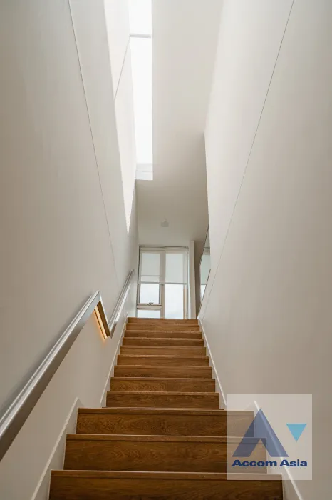 5  4 br House For Sale in Latkrabang ,Bangkok ARL Ban Thap Chang at VIVE Rama 9 AA34775