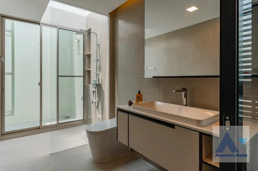 13  4 br House For Sale in Latkrabang ,Bangkok ARL Ban Thap Chang at VIVE Rama 9 AA34775