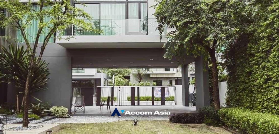  1  4 br House For Rent in Latkrabang ,Bangkok  AA34792