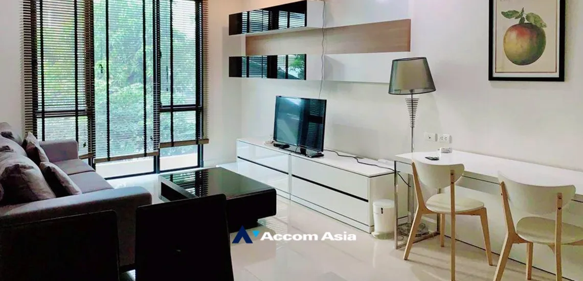  2  1 br Condominium For Rent in Ploenchit ,Bangkok BTS Ploenchit at O2 Hip AA34794