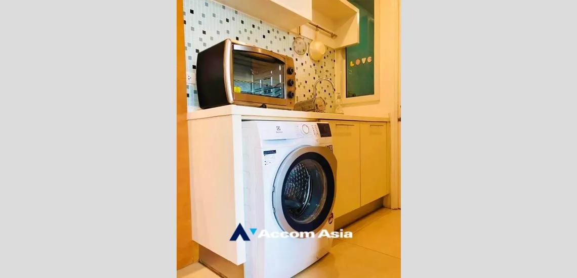 8  1 br Condominium For Sale in New Phetchaburi ,Bangkok BTS Chitlom at Manhattan Chidlom AA34800