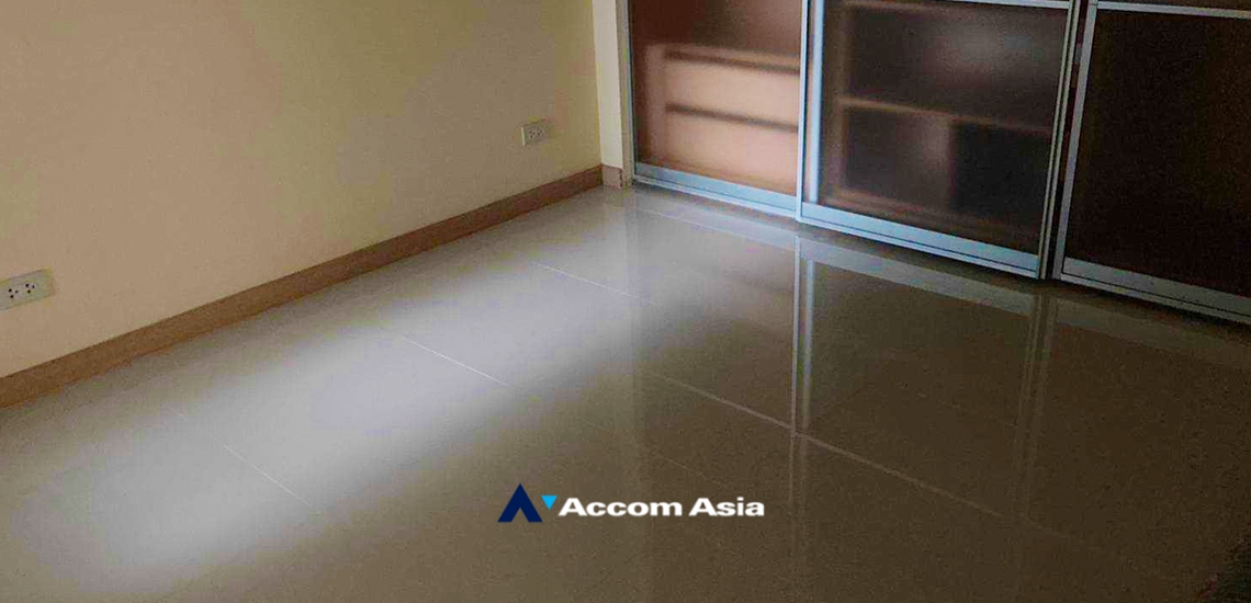 5  2 br Condominium For Sale in Sukhumvit ,Bangkok BTS Ekkamai at The Bangkok Sukhumvit 61 AA34817