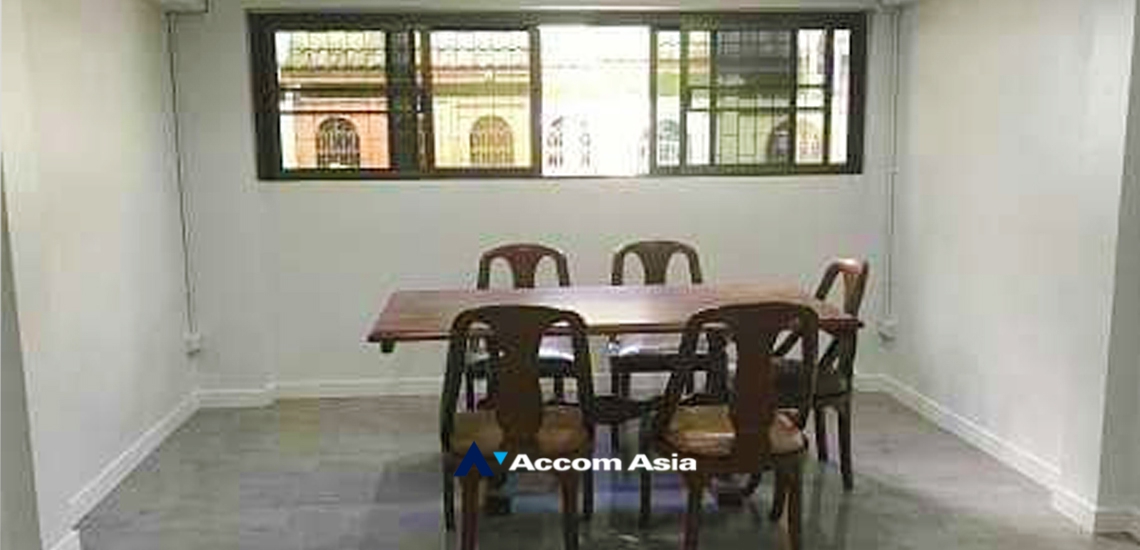 5  3 br Townhouse For Rent in Sukhumvit ,Bangkok BTS Phra khanong AA34830