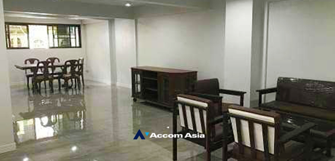 4  3 br Townhouse For Rent in Sukhumvit ,Bangkok BTS Phra khanong AA34830
