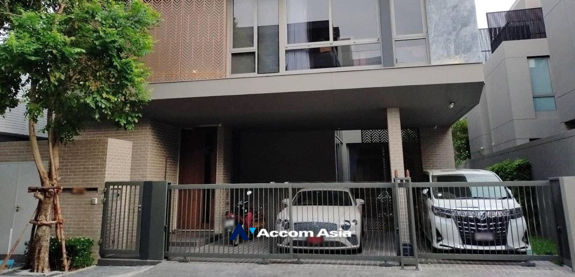  2  4 br House For Rent in Pattanakarn ,Bangkok ARL Ramkhamhaeng AA34886