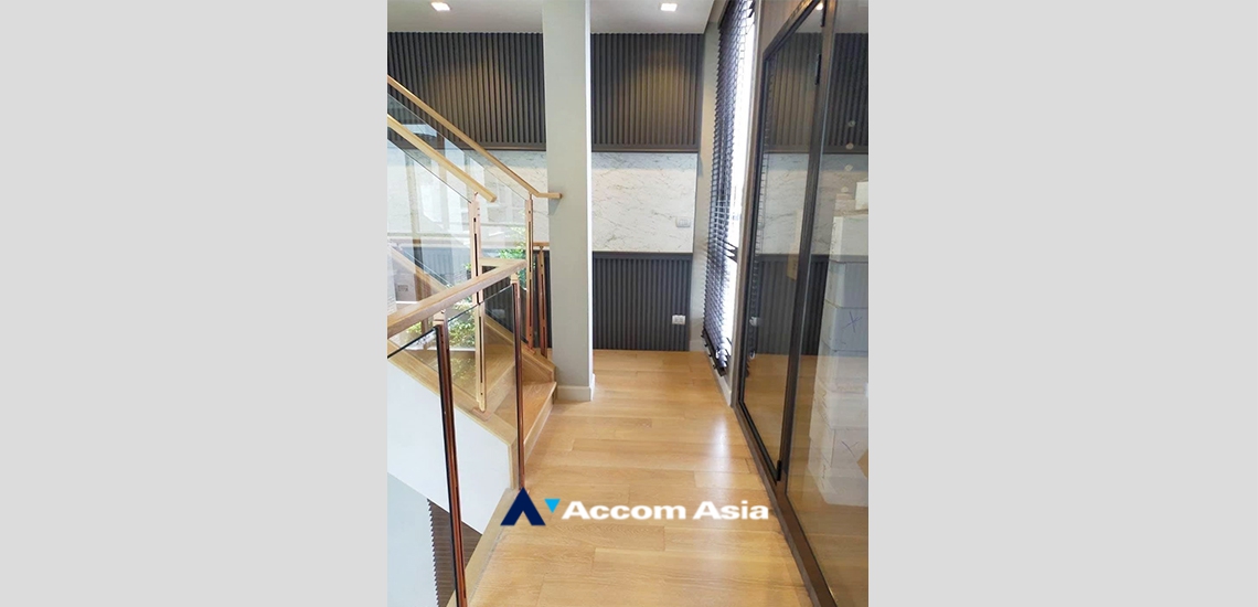 8  4 br House For Rent in Pattanakarn ,Bangkok ARL Ramkhamhaeng AA34886