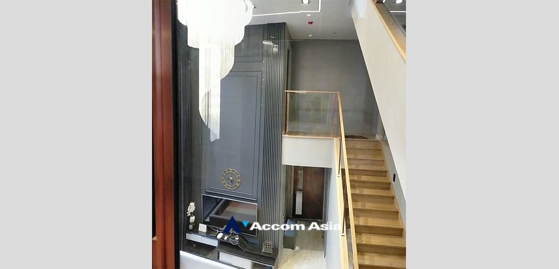 6  4 br House For Rent in Pattanakarn ,Bangkok ARL Ramkhamhaeng AA34886