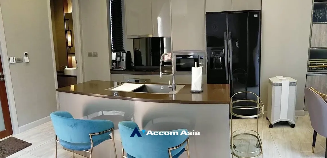 unit 4 Bedrooms  House For Rent in Pattanakarn, Bangkok  near ARL Ramkhamhaeng (AA34886)
