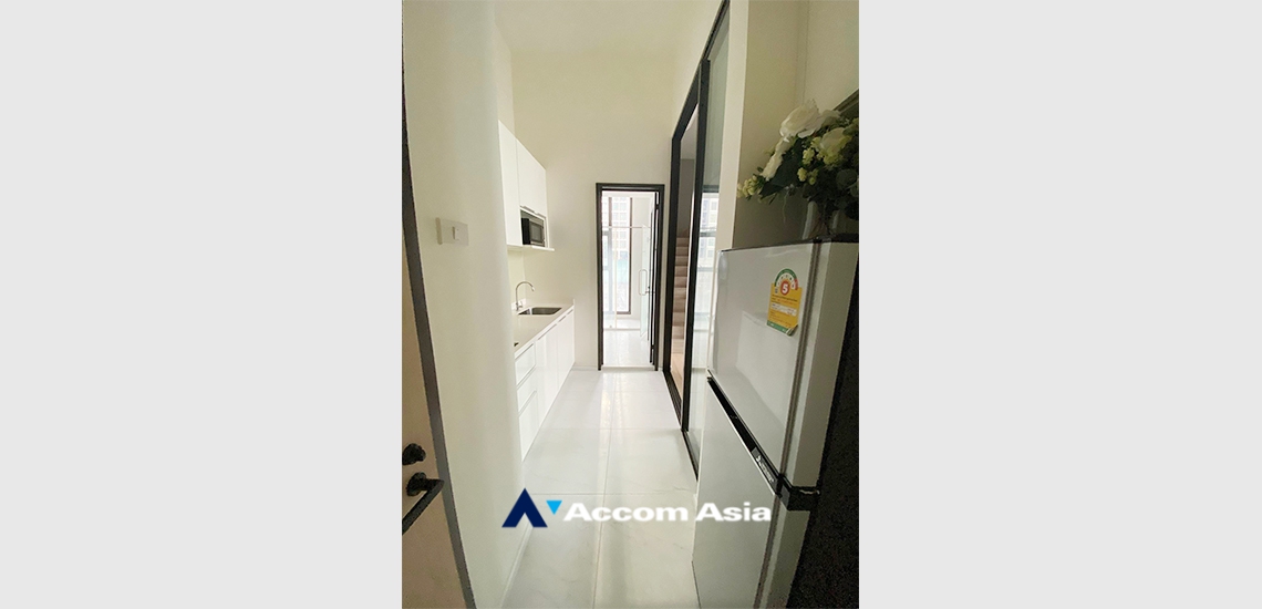 8  1 br Condominium For Rent in Phaholyothin ,Bangkok ARL Makkasan - MRT Rama 9 at Chewathai Residence Asoke AA34896