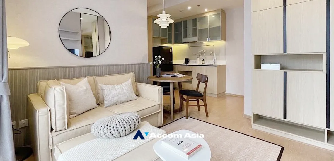 Corner Unit |  Maru Ekkamai 2 Condominium  1 Bedroom for Rent BTS Ekkamai in Sukhumvit Bangkok