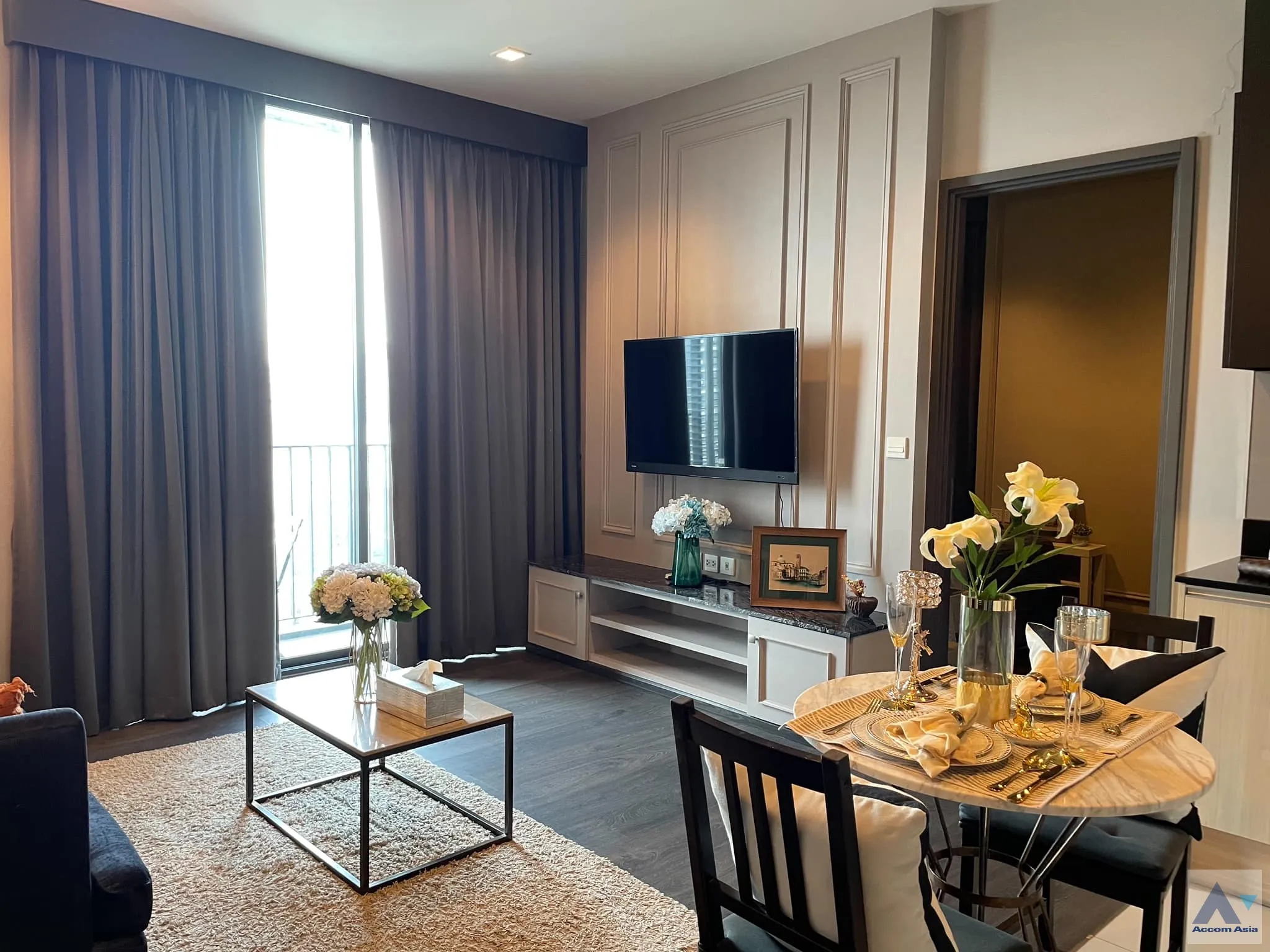 Corner Unit |  Edge Sukhumvit 23 Condominium Condominium  1 Bedroom for Rent BTS Asok in Sukhumvit Bangkok
