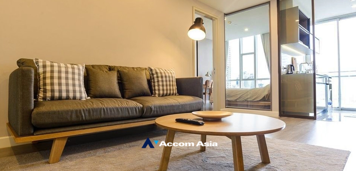  2  1 br Condominium for rent and sale in Silom ,Bangkok BTS Surasak at The Room Sathorn Pan Road AA34918