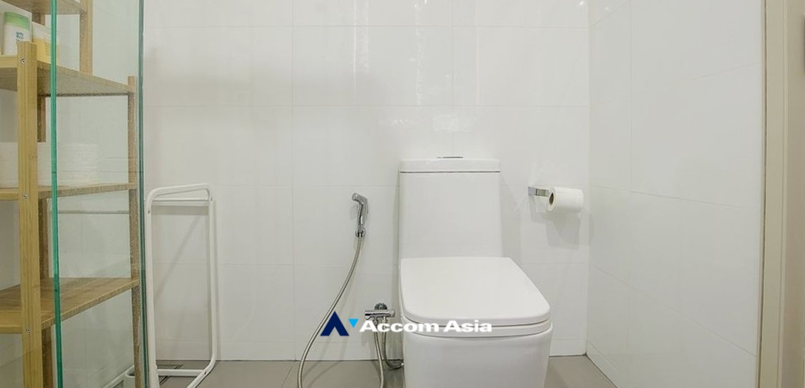 9  1 br Condominium for rent and sale in Silom ,Bangkok BTS Surasak at The Room Sathorn Pan Road AA34918