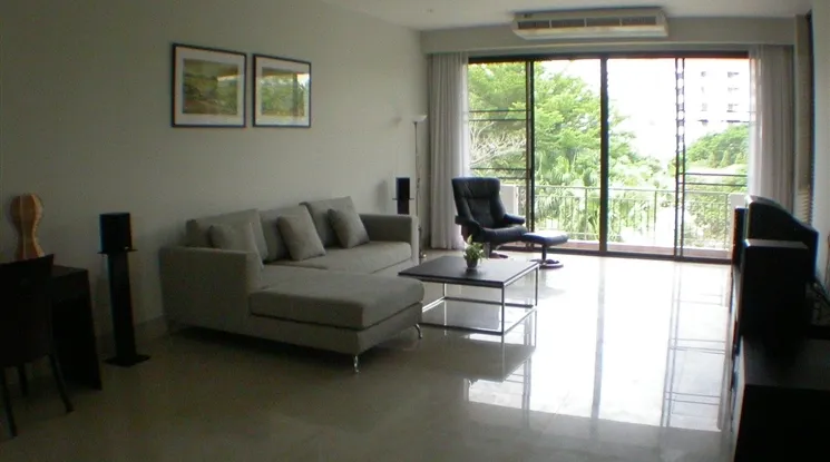unitPet friendly |  3 Bedrooms  Apartment For Rent & Sale in Sukhumvit, Bangkok  near BTS Phrom Phong (14914)