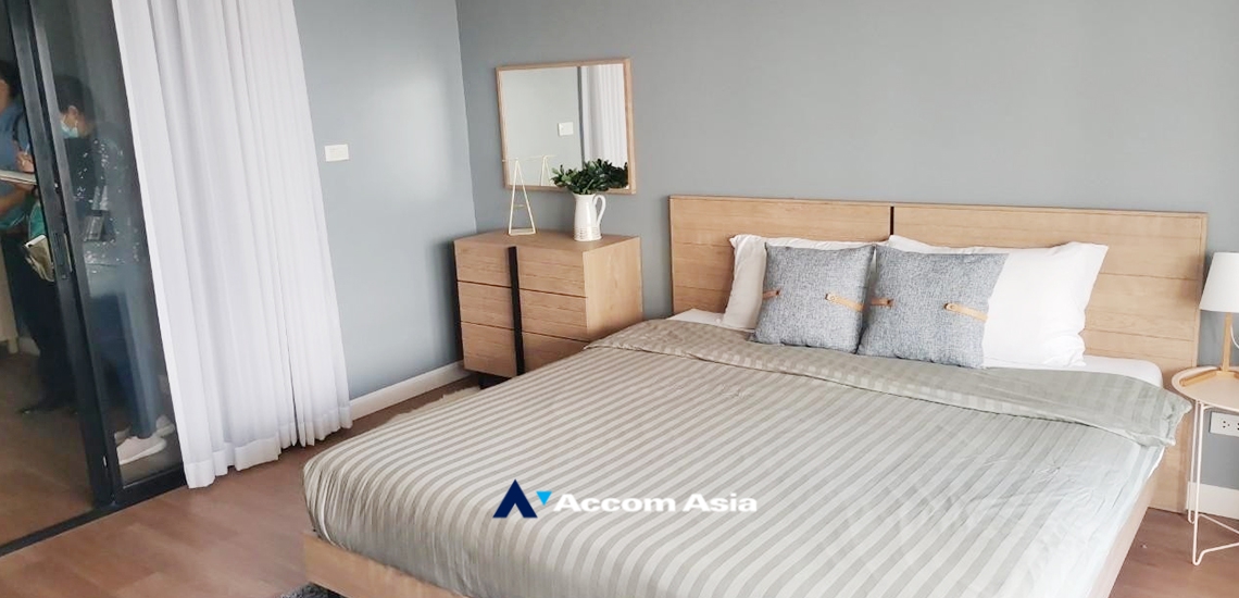  1  1 br Condominium For Sale in Silom ,Bangkok BTS Surasak at Nusa State Tower AA34933