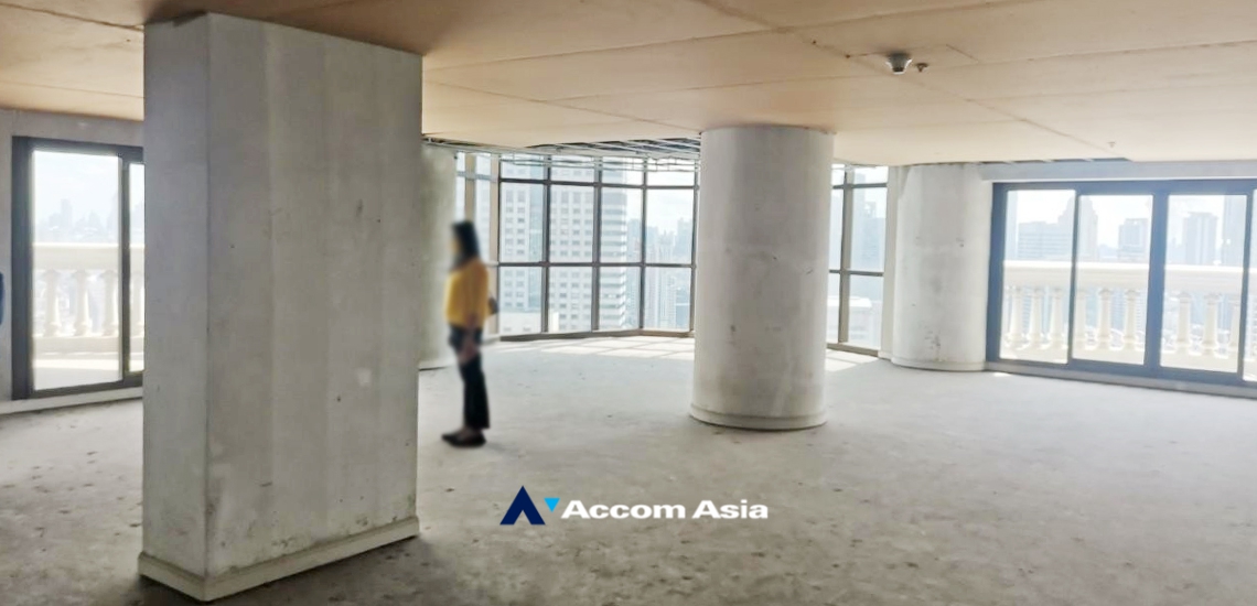  1  Condominium For Sale in Silom ,Bangkok BTS Surasak at Nusa State Tower AA34935