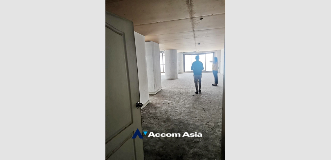  1  Condominium For Sale in Silom ,Bangkok BTS Surasak at Nusa State Tower AA34935