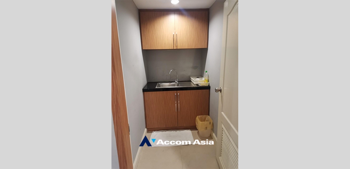  1  1 br Condominium For Sale in Silom ,Bangkok BTS Surasak at Nusa State Tower AA34938
