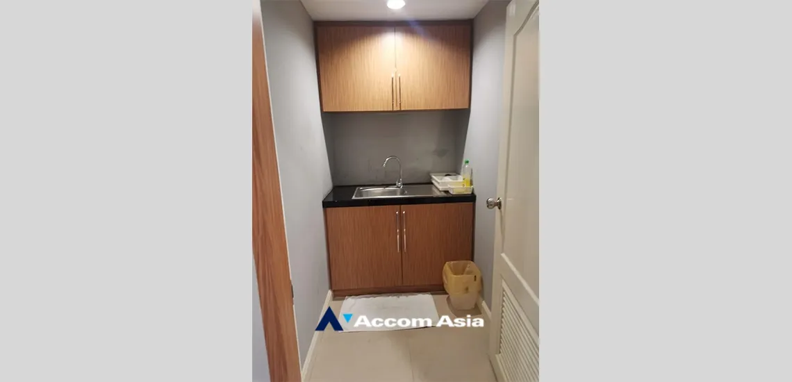  1  1 br Condominium For Sale in Silom ,Bangkok BTS Surasak at Nusa State Tower AA34938