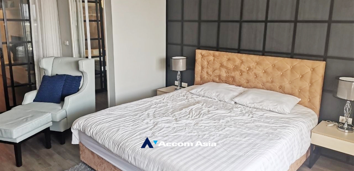  1  1 br Condominium For Sale in Silom ,Bangkok BTS Surasak at Nusa State Tower AA34940