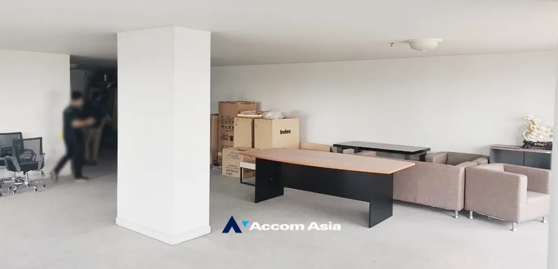  2  Condominium For Sale in Silom ,Bangkok BTS Surasak at Nusa State Tower AA34944